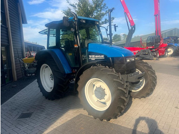  NEW HOLLAND TS100 - Tractor: foto 1