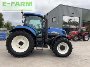 New Holland t7040 tractor (st16681) - Tractor: foto 1