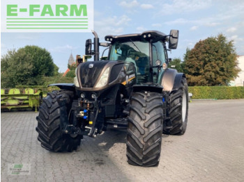 New Holland t.7 230 - Tractor: foto 1
