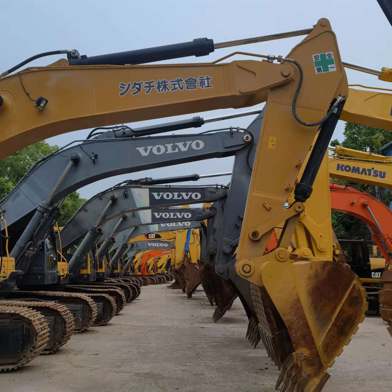 Qingdao Higher Weight Trade Co. LTD - Camiones - Año: 2024, diésel undefined: foto 7