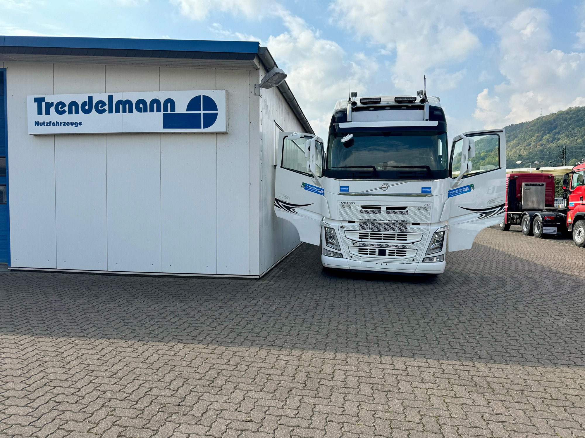 Annette Trendelmann Truck GmbH  - anuncios sobre venta undefined: foto 27