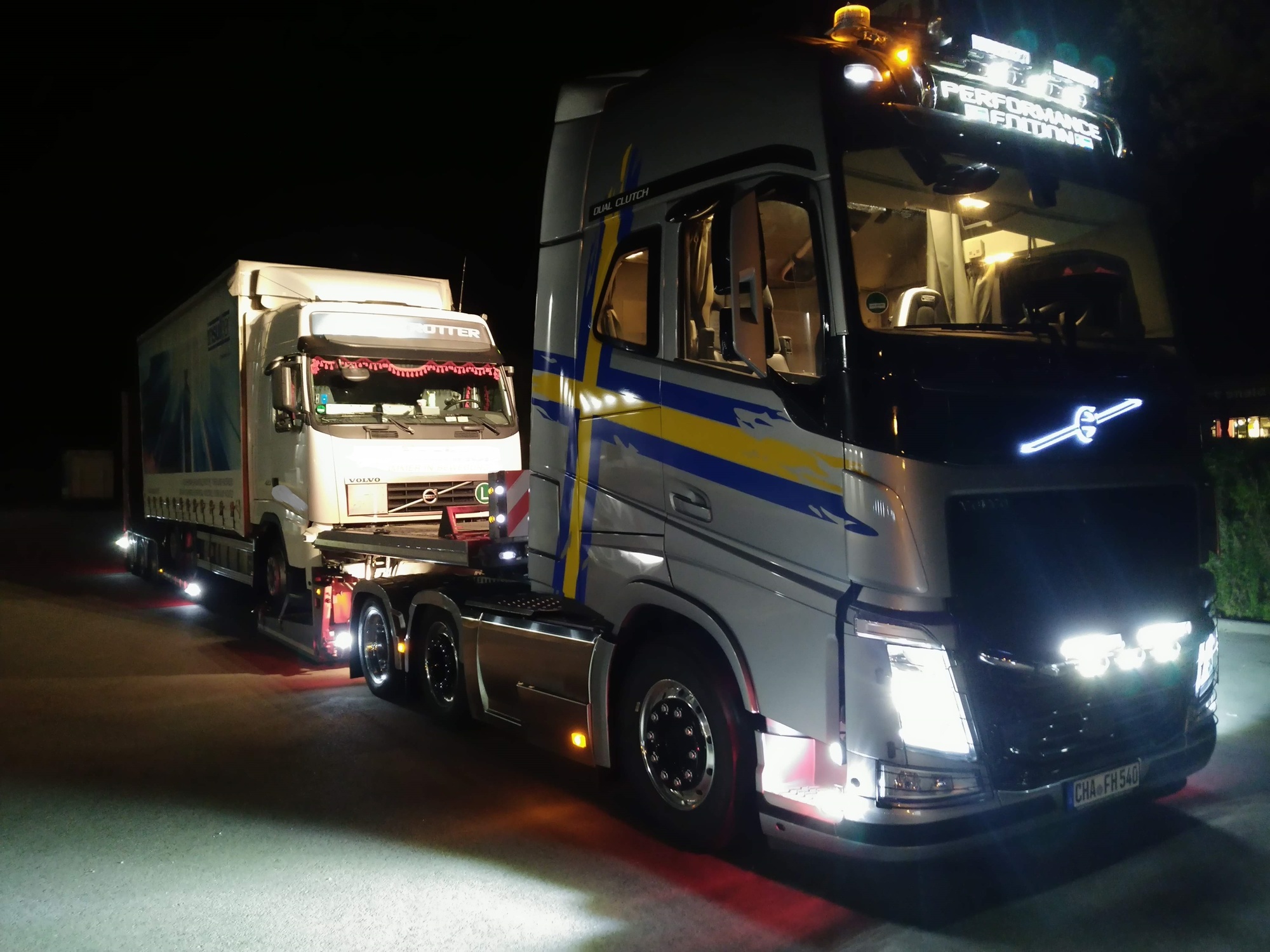 LKW-Service Nuernberger KG - Camiones - posibilidad de alquiler, plataforma de carga undefined: foto 1