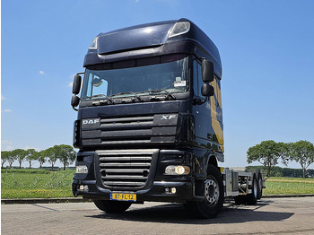 Camión chasis DAF XF 105 460