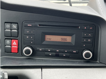 Camión caja cerrada MAN TGL 12.220 E6 7,1m Koffer+LBW Getriebegeräusche: foto 2 Camión caja cerrada MAN TGL 12.220 E6 7,1m Koffer+LBW Getriebegeräusche: foto 2