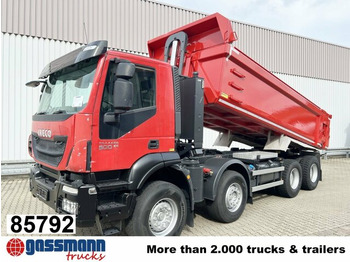 Camión volquete IVECO Trakker
