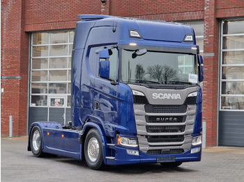 Cabeza tractora SCANIA S