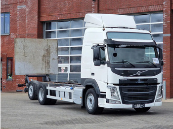 Camión chasis VOLVO FM 380