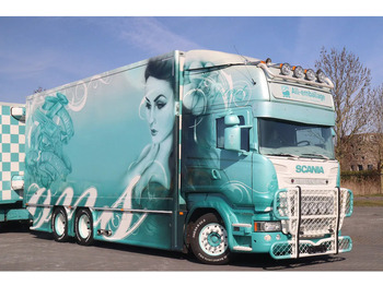 Camión caja cerrada SCANIA R 560