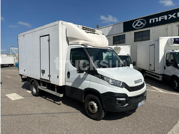 Camión caja cerrada IVECO