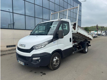 Furgoneta basculante IVECO Daily 35C15