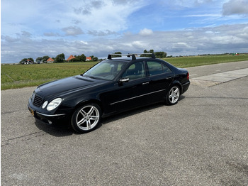 Coche MERCEDES-BENZ