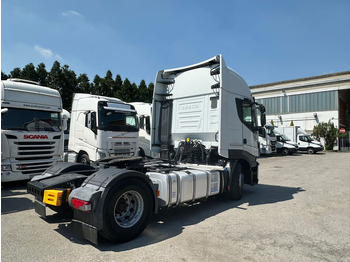 Cabeza tractora Iveco Stralis 460: foto 4