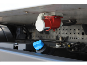 Camión frigorífico Mercedes-Benz Atego 1221 E6  TK T-800 R   Strom   Türen+LBW: foto 4