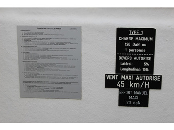 Camión con plataforma elevadora Renault Master Bühne EN100TF1 10m Klima 561h AHK: foto 2 Camión con plataforma elevadora Renault Master Bühne EN100TF1 10m Klima 561h AHK: foto 2