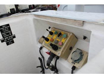 Camión con plataforma elevadora Renault Master Bühne EN100TF1 10m Klima 561h AHK: foto 3 Camión con plataforma elevadora Renault Master Bühne EN100TF1 10m Klima 561h AHK: foto 3