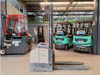 Arrendamiento de Crown ES4000-1.6 Crown ES4000-1.6: foto 4 Arrendamiento de Crown ES4000-1.6 Crown ES4000-1.6: foto 4