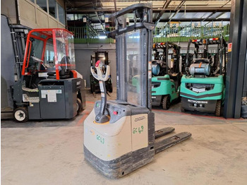 Arrendamiento de Crown ES4000-1.6 Crown ES4000-1.6: foto 1 Arrendamiento de Crown ES4000-1.6 Crown ES4000-1.6: foto 1