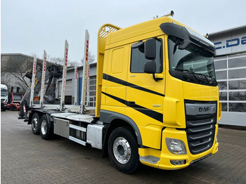 Camión forestal, Camión grúa DAF XF 530 6x2 Holztransport Kran PENZ 15Z9.50 *Anh.: foto 1