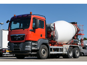 Camión hormigonera LIEBHERR