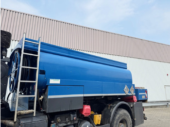 Camión cisterna Mercedes-Benz Axor 1829 A 4x4 Axor 1829 A 4x4, Willig Tank ca. 8500l, 2 Kammern: foto 4