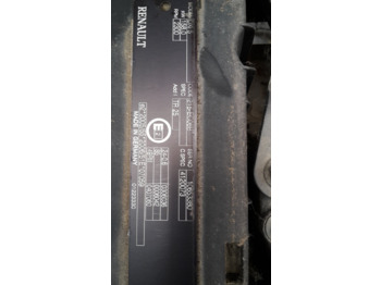 Camión caja cerrada Renault Midlum 220 DXi 4x2 Midlum 220 DXi   4x2Getränkekoffer TÜV:2019: foto 5