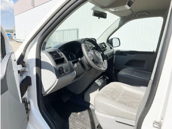 Ambulancia Volkswagen T5 2.0 TDI 4x2 T5 2.0 TDI 4x2, Krankenwagen: foto 3 Ambulancia Volkswagen T5 2.0 TDI 4x2 T5 2.0 TDI 4x2, Krankenwagen: foto 3