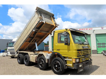Camión volquete SCANIA 112
