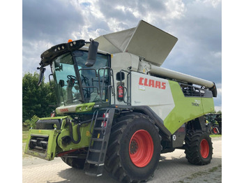 Cosechadora de granos CLAAS