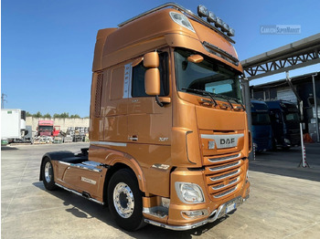 Cabeza tractora DAF XF 530