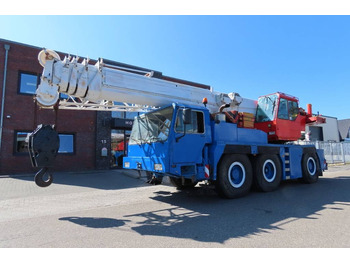Grúa todo terreno LIEBHERR LTM 1050/1
