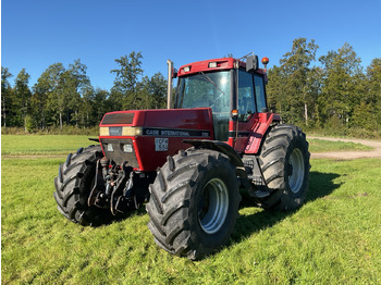 Tractor CASE IH