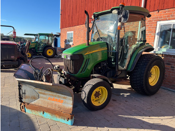 Tractor JOHN DEERE