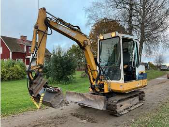 Excavadora KOMATSU