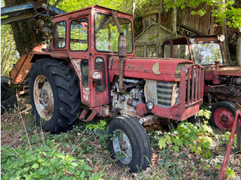 Tractor MASSEY FERGUSON 100 series