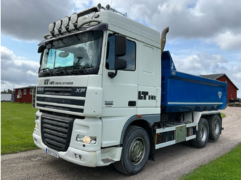 Camión DAF XF 105 460