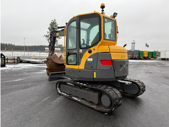 Excavadora VOLVO ECR58D