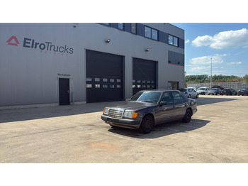 Berlina MERCEDES-BENZ