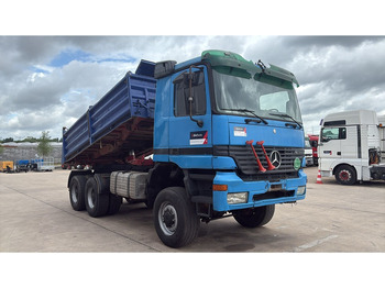 Camión volquete Mercedes-Benz actros 3340 (6X6 / BOITE MANUELLE /MANUAL GEARBOX / 3 PONTS / V6 / MP1): foto 3