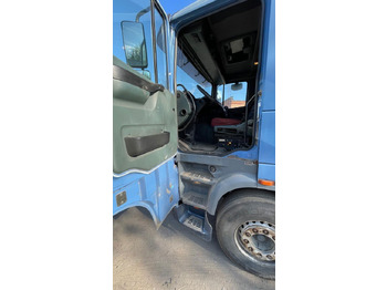 Cabeza tractora DAF XF 95.430 Tractor unit: foto 2