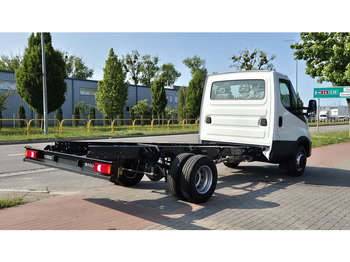 Camión chasis IVECO Daily 70c18