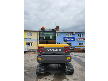 Miniexcavadora VOLVO EC60E