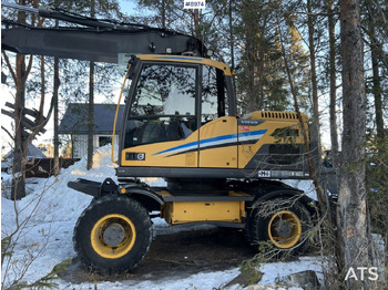 Excavadora de ruedas Volvo EW 160 D with Digging System, Tipper and Attachments: foto 3