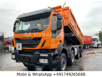 Camión volquete IVECO Trakker