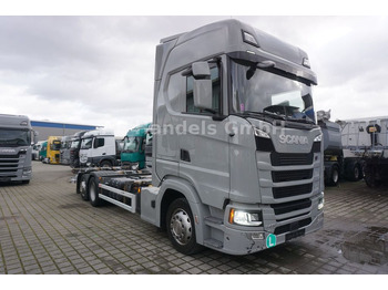 Camión portacontenedore/ Intercambiable SCANIA S 450