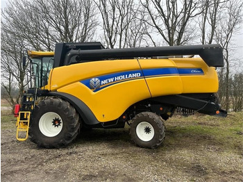 Cosechadora de granos New Holland CX 6090 4wd: foto 2 Cosechadora de granos New Holland CX 6090 4wd: foto 2