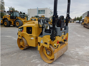 Apisonadora de asfalto CAT CB2.7LRC: foto 4 Apisonadora de asfalto CAT CB2.7LRC: foto 4
