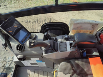 Excavadora de cadenas CAT 301.8: foto 5