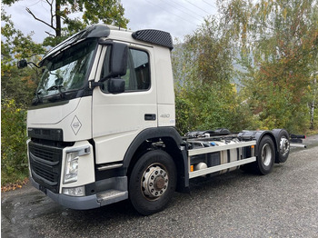 Camión chasis VOLVO FM 460