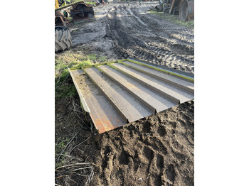 Carrocería y exterior CLAAS