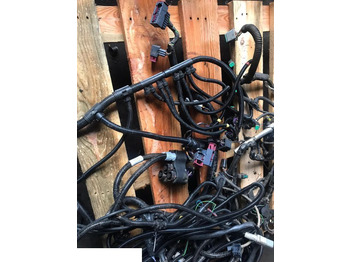 Cables/ Alambres para Maquinaria agrícola Claas Instalacja Elektryczna Na Części: foto 4 Cables/ Alambres para Maquinaria agrícola Claas Instalacja Elektryczna Na Części: foto 4